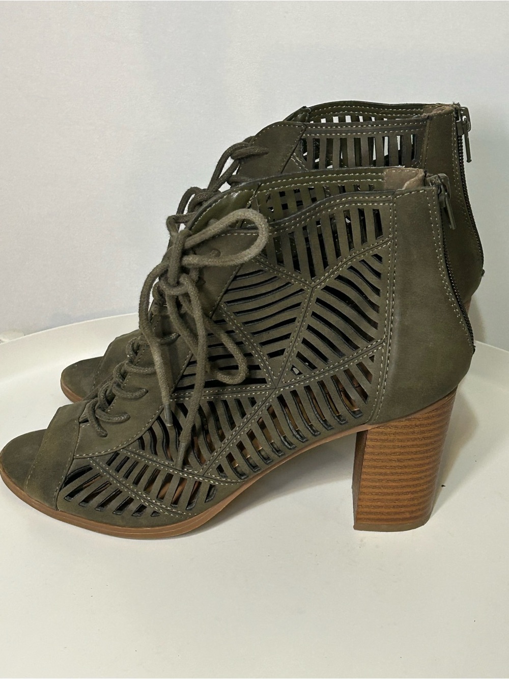 George Olive Laser Cut Lace Up Peep Toe Heeled Booties Size 7.5